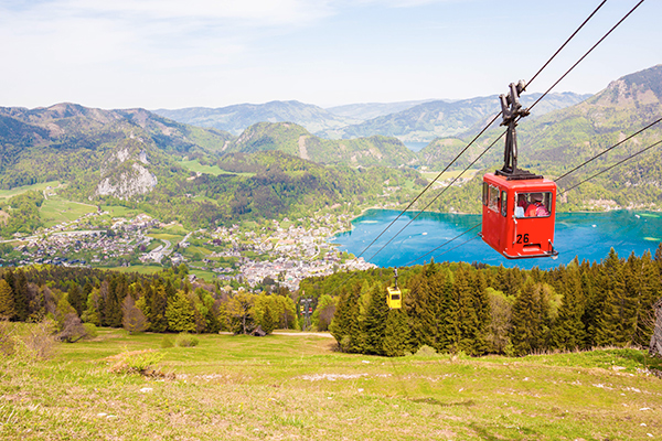Zwölferhorn cable car, St Gilgen